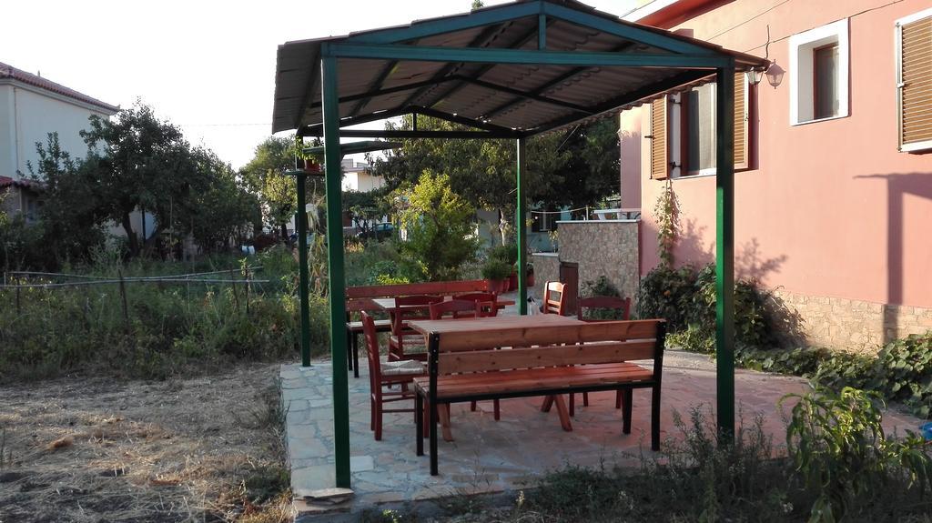 Vassilis Studios Anaxos Exterior photo